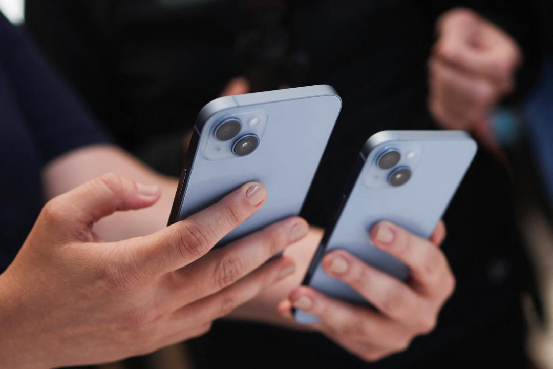 中国人不爱苹果手机了？分析师：iPhone 14销量掉3成