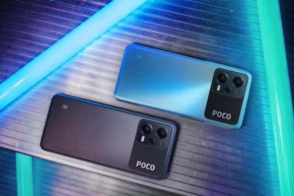 6.67吋的POCOX55G，内建6GB+128GB提供水晶蓝色，售价8,499元。