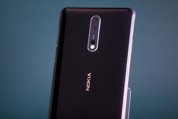Nokia手机和蔡司镜头结束多年合作关係。