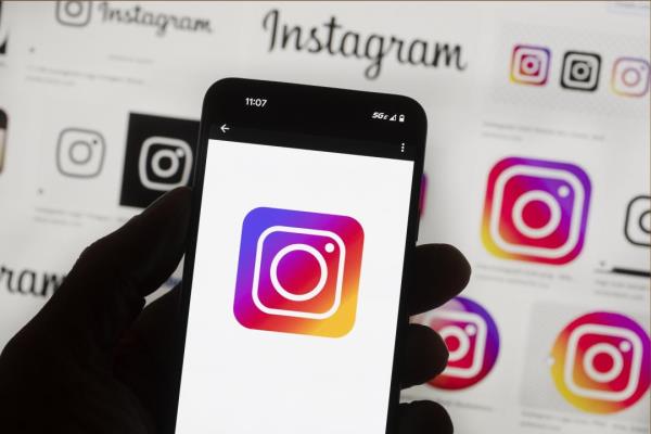 Instagram锁定Z世代族群公布2022年度热门排行榜。