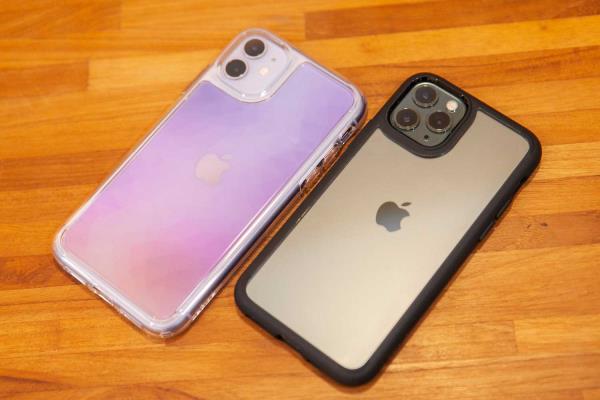 Spigen iPhone 11防摔壳开箱评测：高质感透明防摔壳，另有支架和缤纷色彩