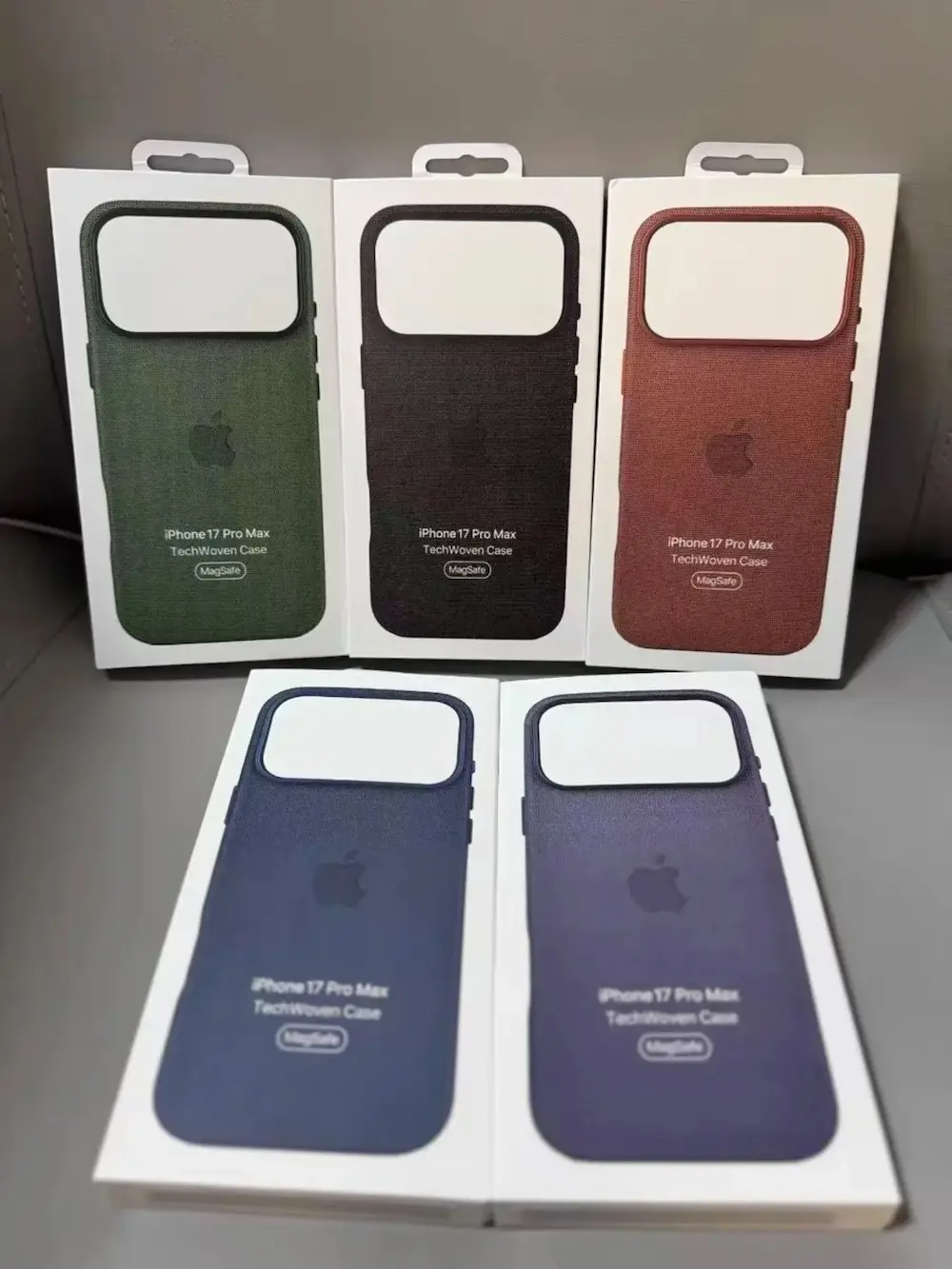 苹果新款iPhone 17 TechWoven原厂保护壳实照曝光 3
